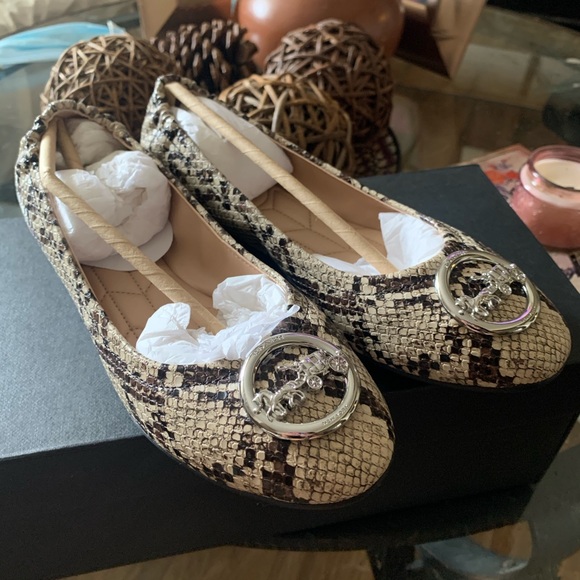 Coach Bailey Ballet Flats - Picture 3 of 13